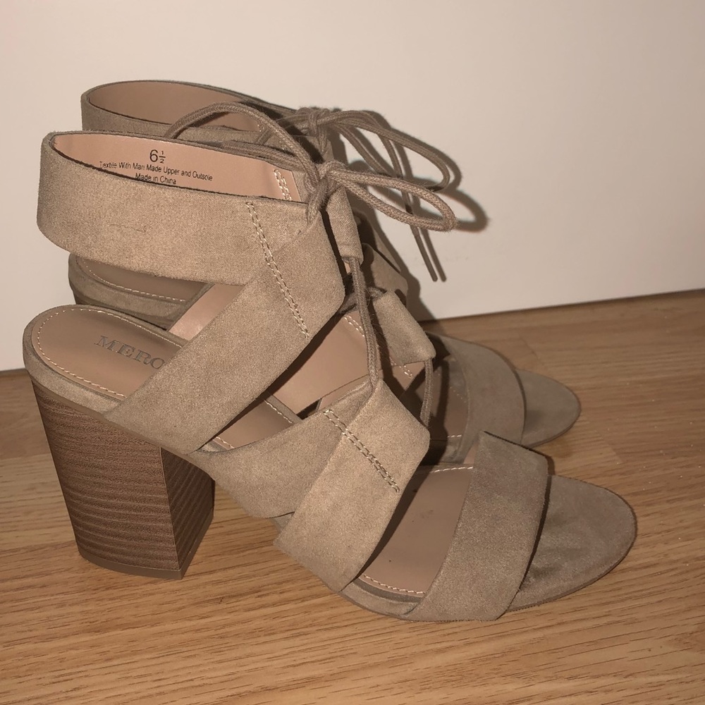 Merona chunky heel sandals 6.5